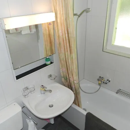 Goldrose By Interhome Apartamento Zweisimmen